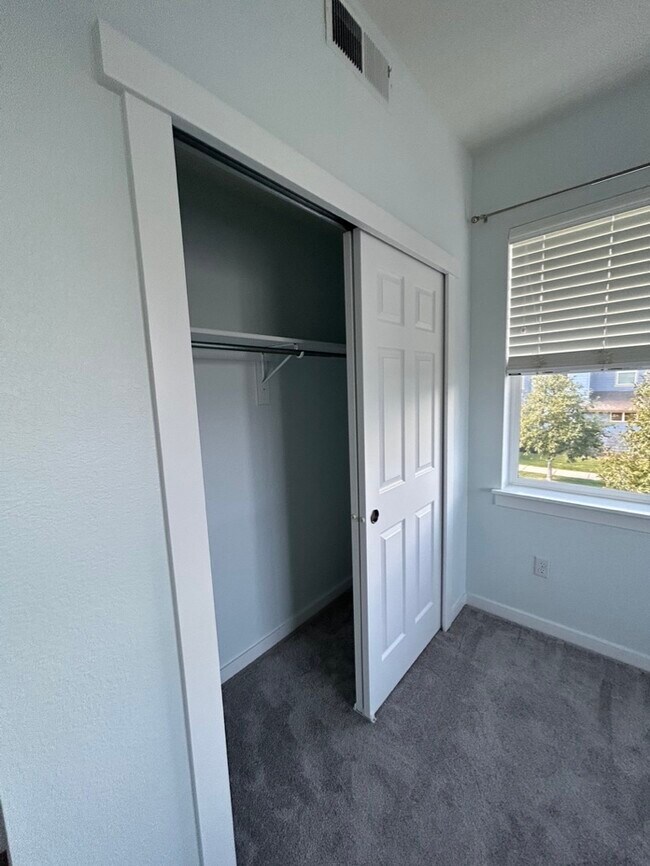 2nd bedroom - 9921 E 26th Ave