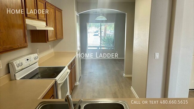Building Photo - 7018 S 24th Ln