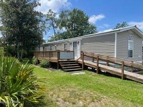 Building Photo - 2442 Stacy Dr