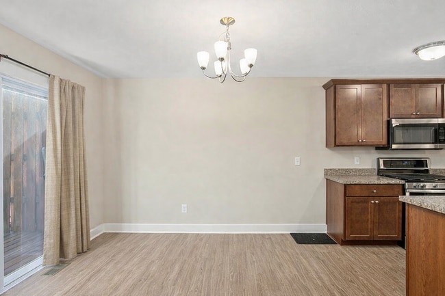 Building Photo - Immaculate 3 bed/3.5 bath home in Caledonia