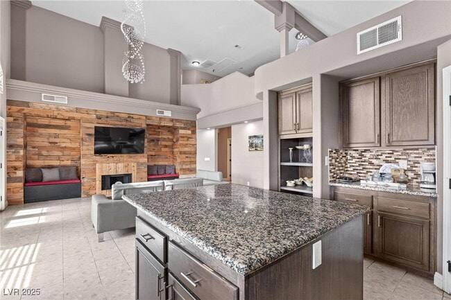 Building Photo - 8815 Blake Alan Ave