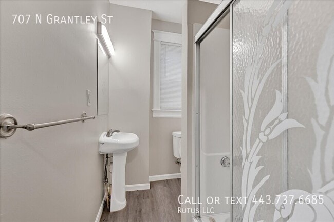 Building Photo - 707 N Grantley St
