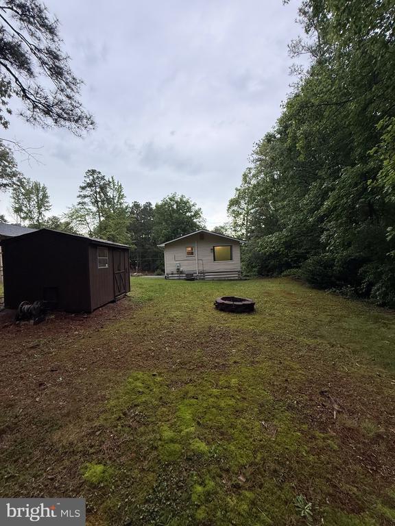 Building Photo - 231 Lake Caroline Dr
