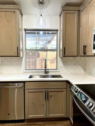 Building Photo - 5207 Cornvalley Dr