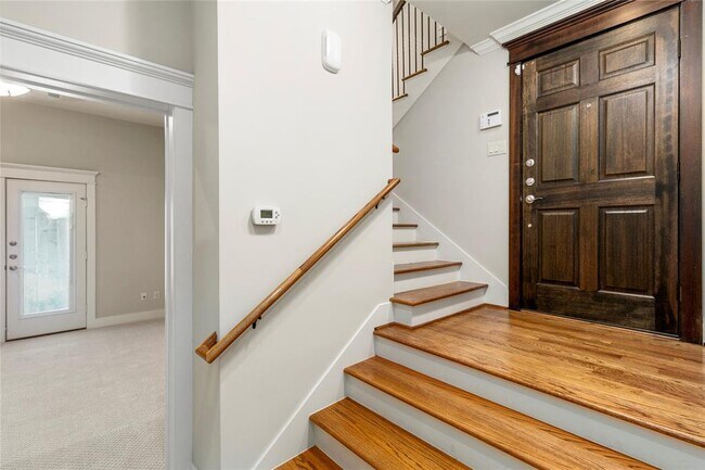 Building Photo - 4111 Allen St