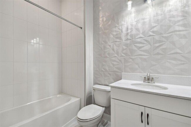 Building Photo - 11239 Rustic Timber Lp