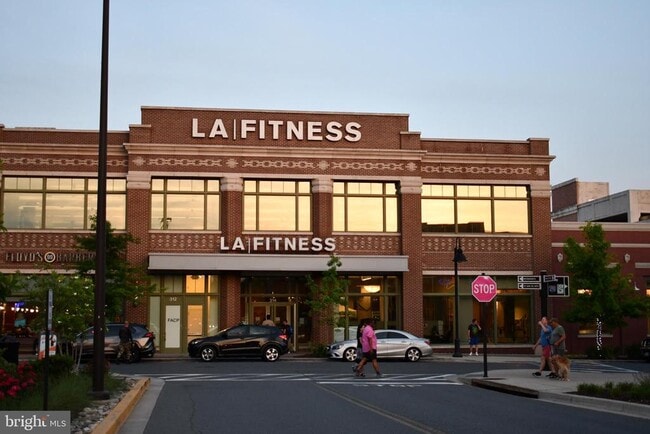 Building Photo - 139 Rubens Dr