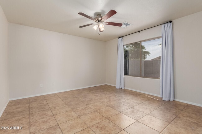 Building Photo - 6932 S Russet Sky Way