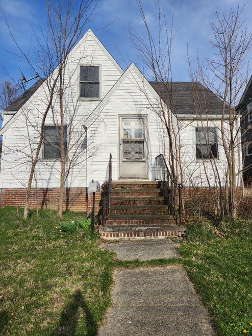 Building Photo - 4353 W 61st St