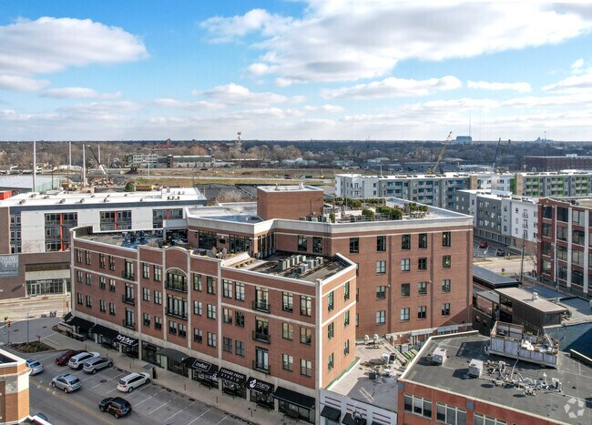Building Photo - 757 Mass Ave