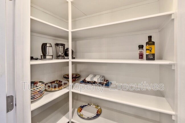 Building Photo - 30737 S Osprey Dr