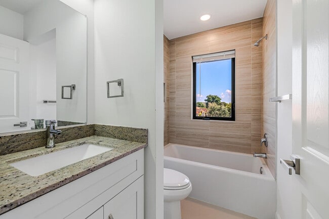 Building Photo - 456 NW 41st St