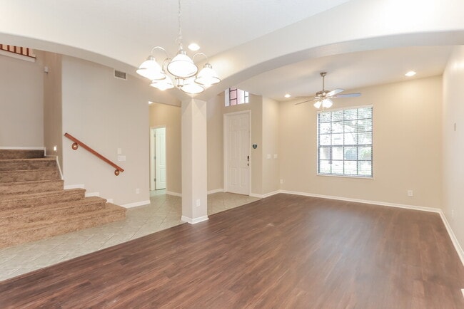 Building Photo - 2019 Abbey Trace Dr