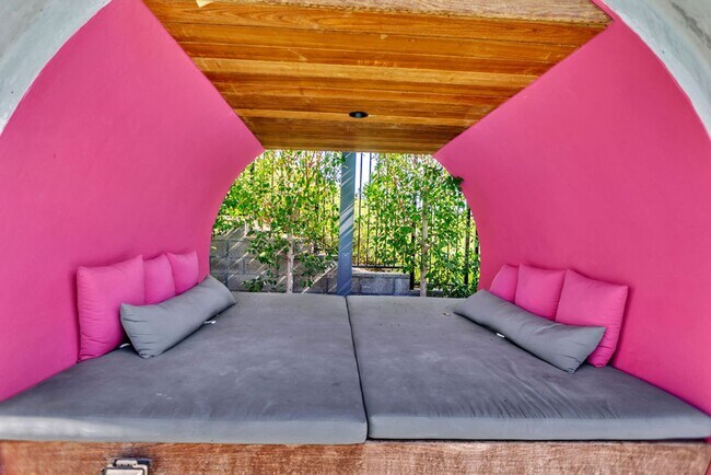 Building Photo - 10881 McCan Ct