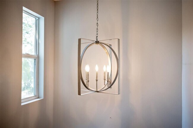 Building Photo - 428 W Klosterman Rd