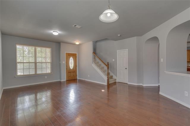 Building Photo - 601 Port Royale Way