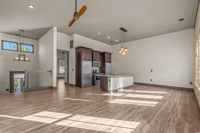 Building Photo - 80 Shady Oak Ln