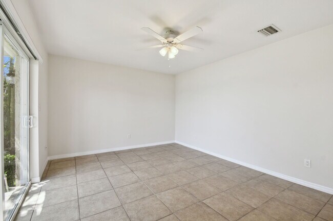 Building Photo - 345 Capri Blvd