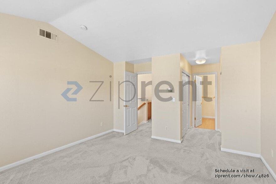 Building Photo - 439 Sandhurst Dr
