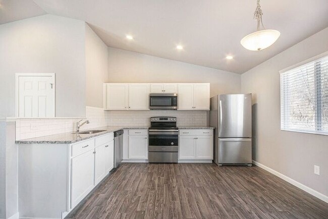 Building Photo - 6919 W Galway Cir