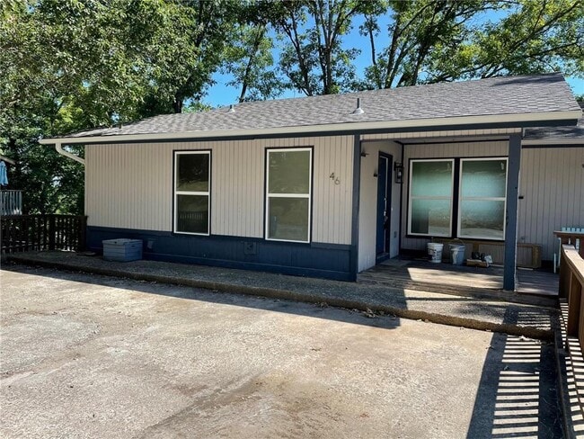 Primary Photo - 46 Dogwood Dr