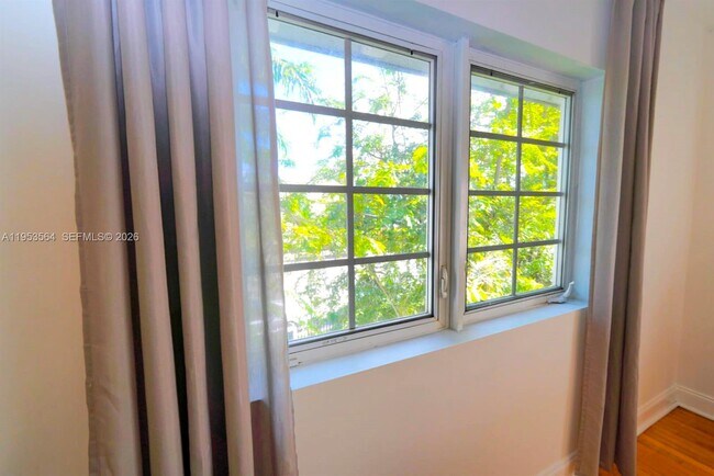 Building Photo - 1410 Euclid Ave