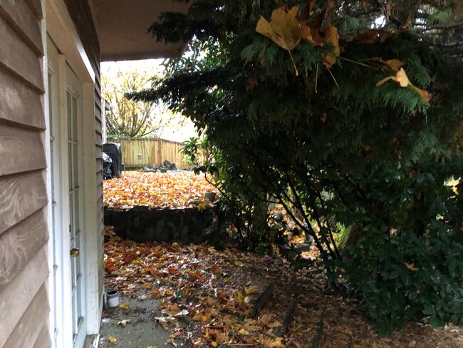 Building Photo - 10336 NE 201st Pl