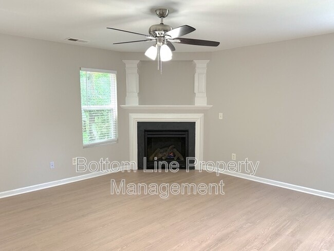 Building Photo - 4918 Muskogee Dr