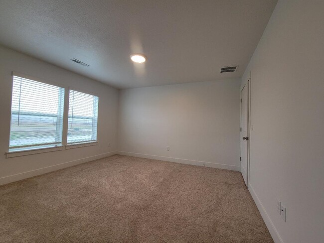 Building Photo - 1628 N 840 W