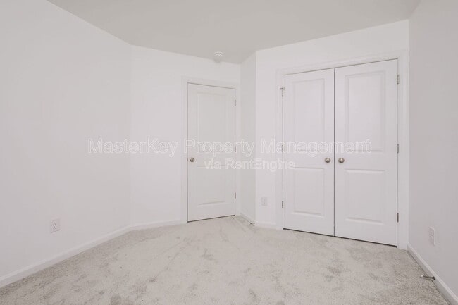 Building Photo - 265 Sweetbay Tree Dr