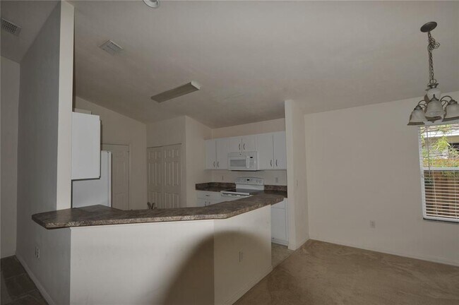 Building Photo - 4930 NW 20th Dr