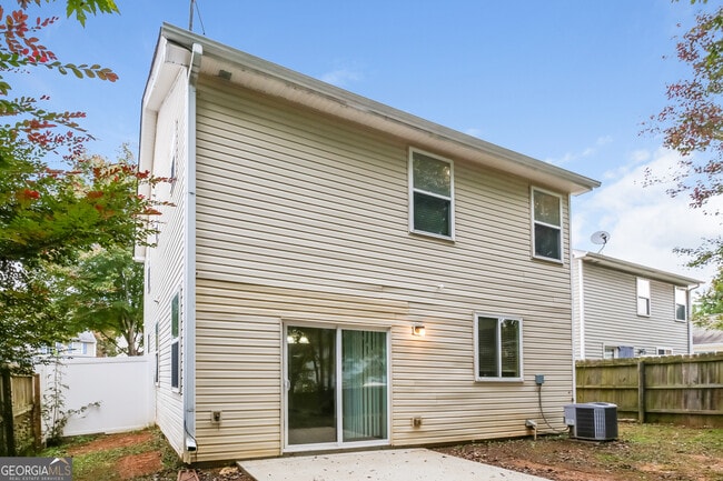 Building Photo - 307 Kaley Dr