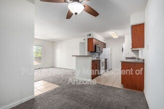 Building Photo - 5995 N 78th St