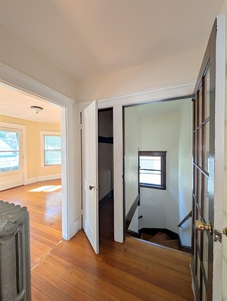 Building Photo - 58 Monument St