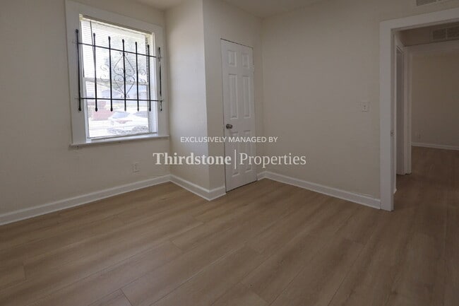 Building Photo - 1502 Fairfax St