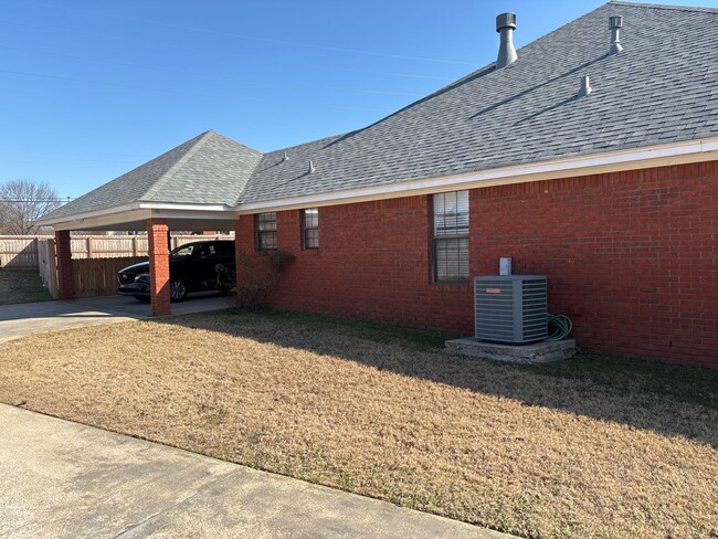 Building Photo - Glynnbrook beauty