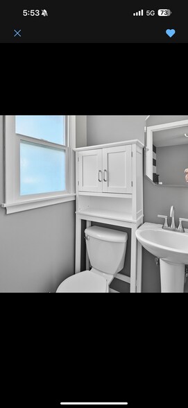 Building Photo - 11021 Spring St