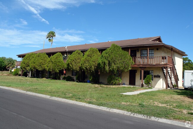 Primary Photo - 318 Arricola Ave