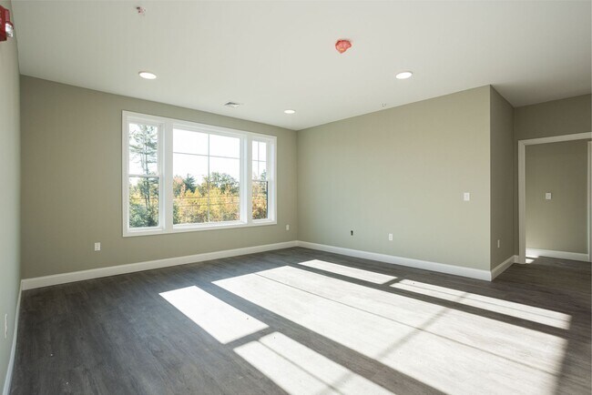 Building Photo - 1000 US-1