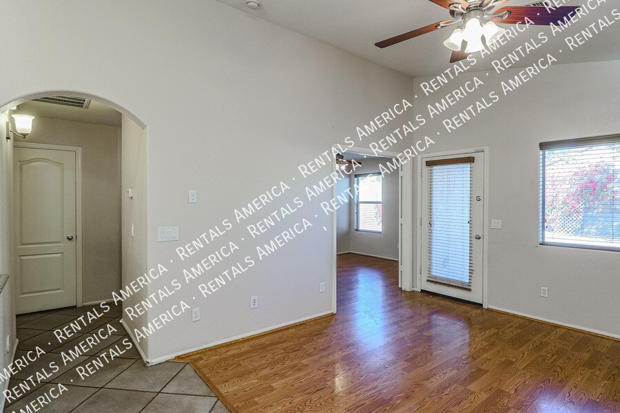 Building Photo - 16070 W Kendall St