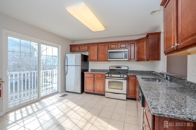 Building Photo - 5 Rafting Way