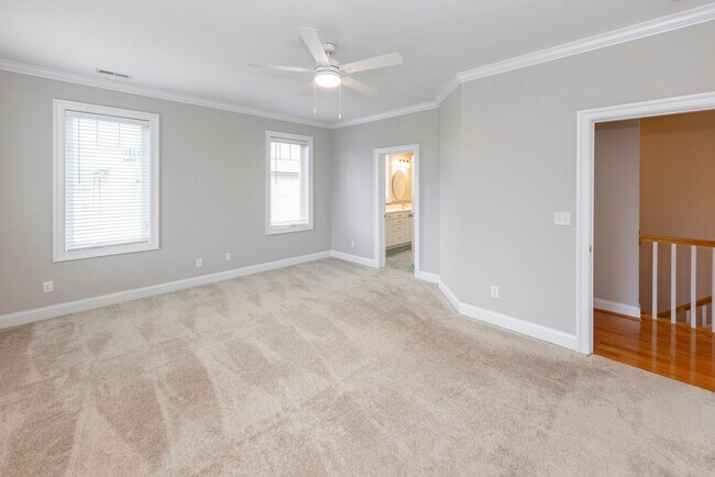 Building Photo - 108 70th St