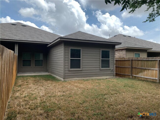 Building Photo - 1205 Old FM 306