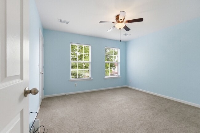 Building Photo - 3208 Calder Ct