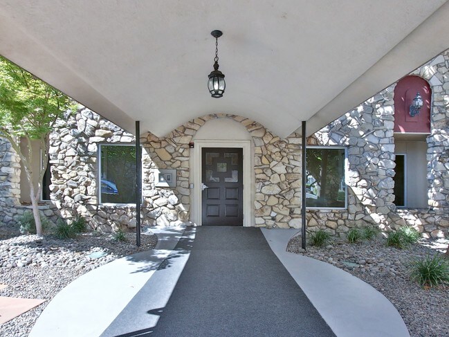 Primary Photo - Mediterranean Manor Apartments