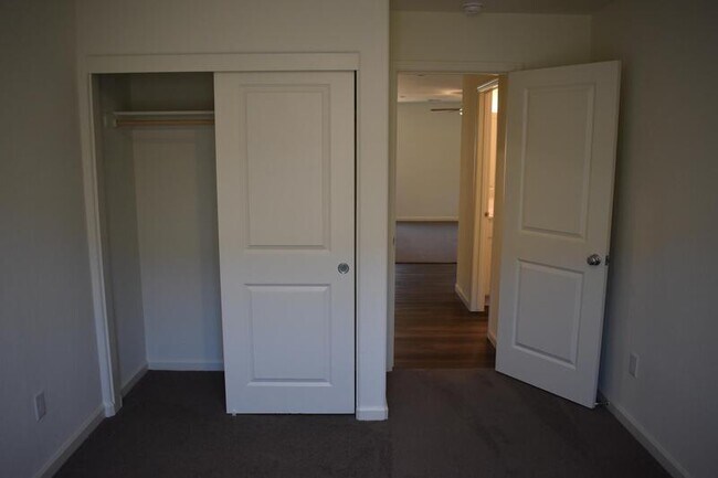 Building Photo - 1318 Eagle Ridge Court