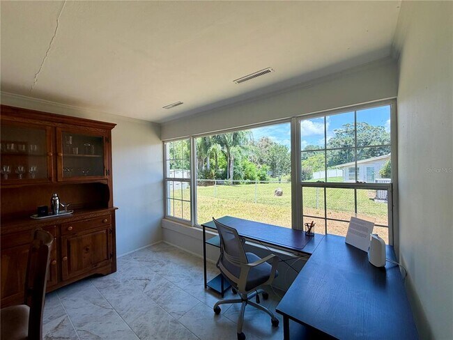 Building Photo - 1109 S Betty Ln