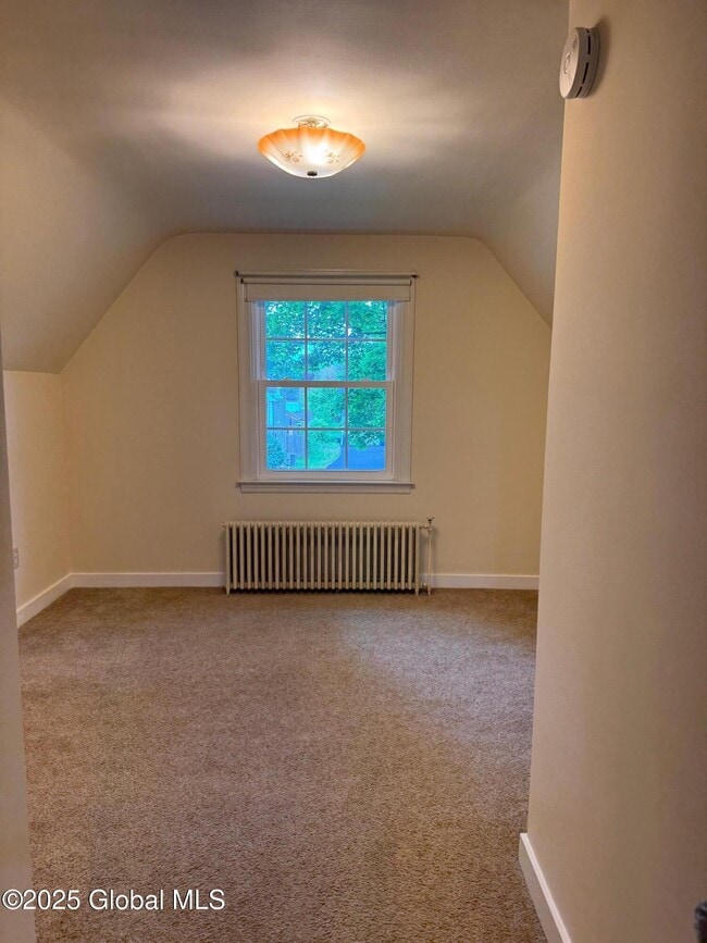 Building Photo - 1366 Helderberg Ave