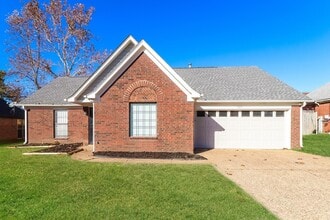 Building Photo - 7308 Stonington Dr