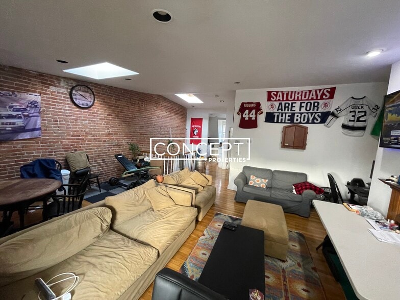 Building Photo - 480 Massachusetts Ave